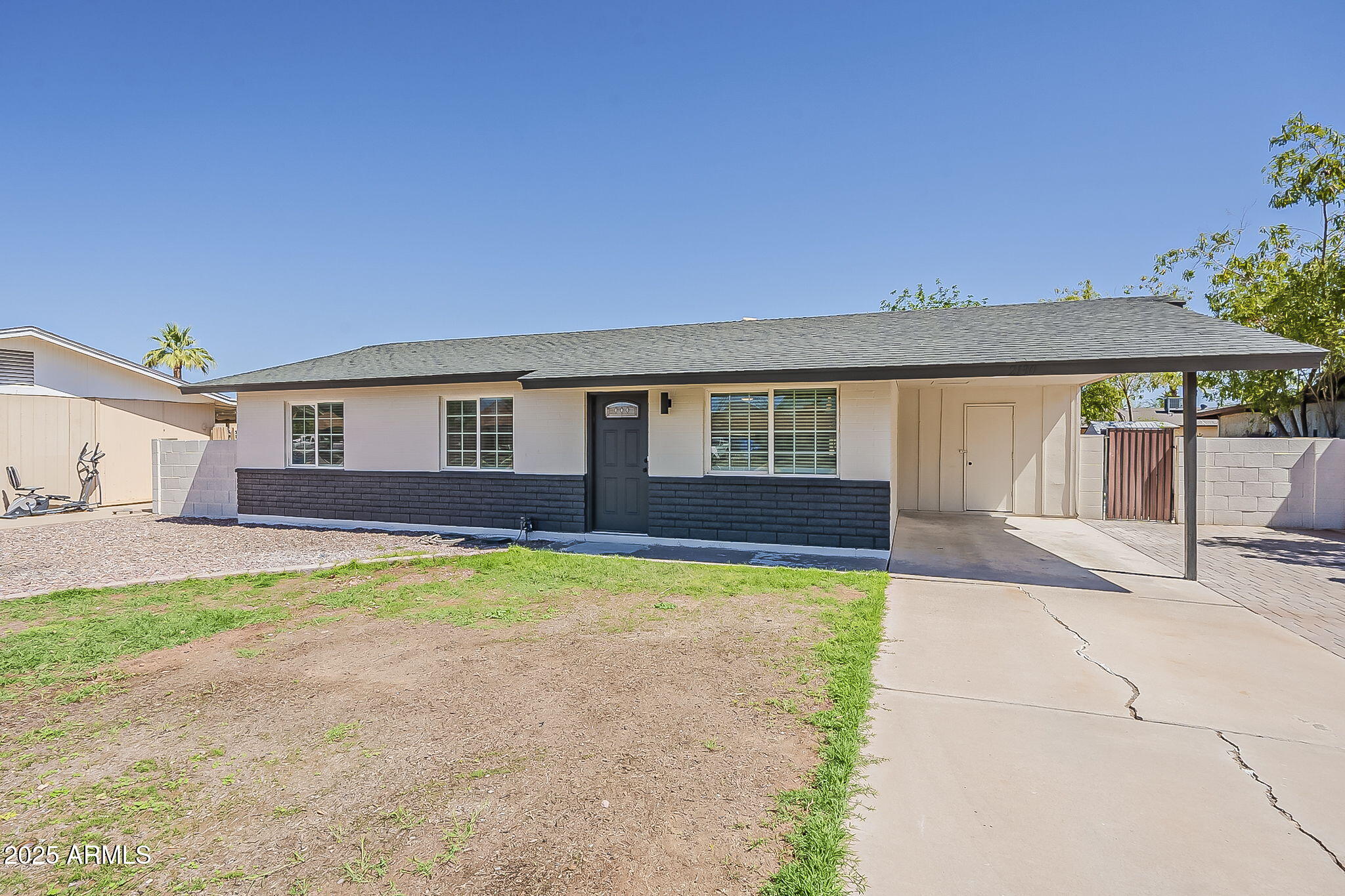 2130 W CINDY Street