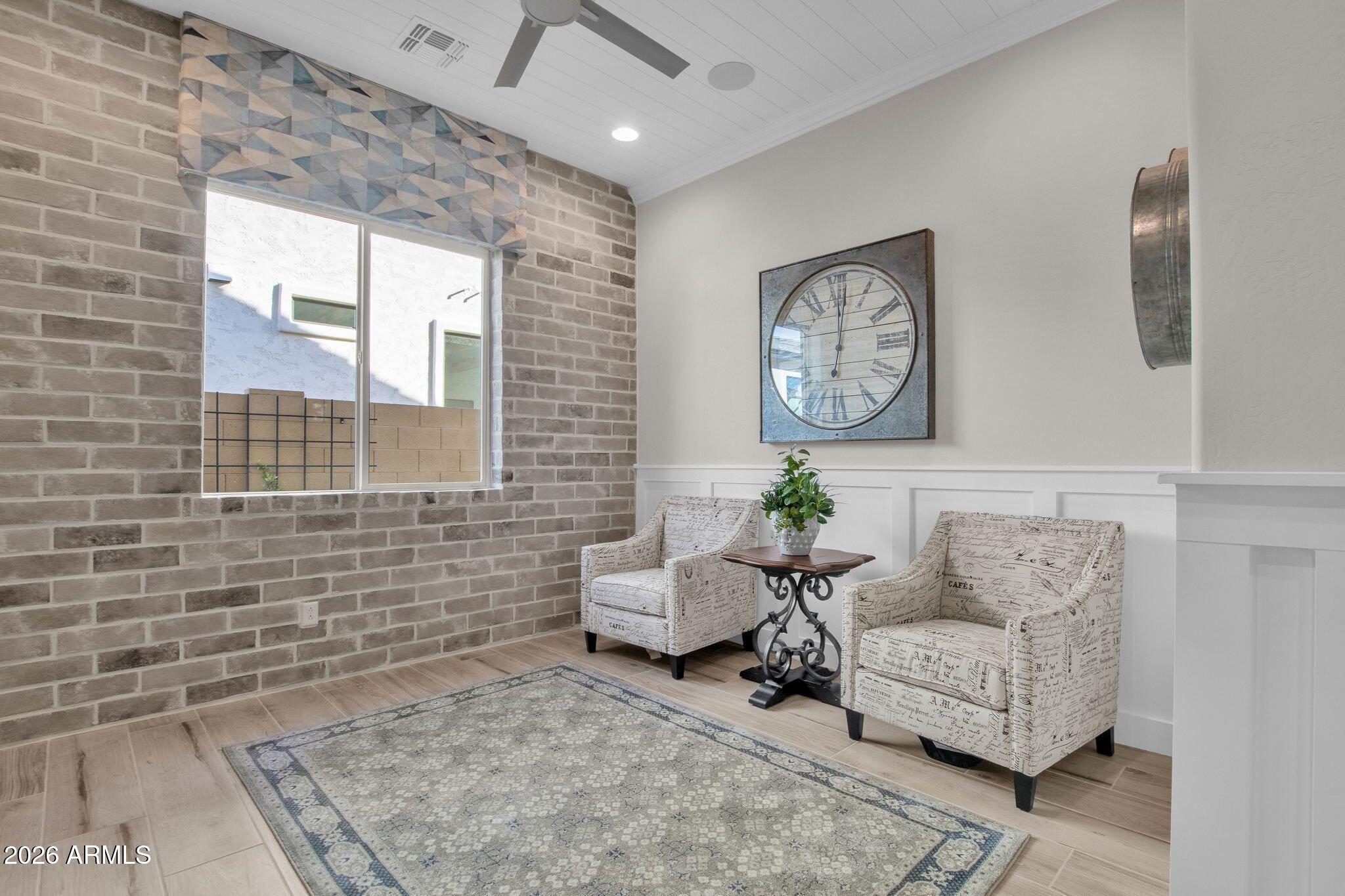 3048 E Elmwood Street