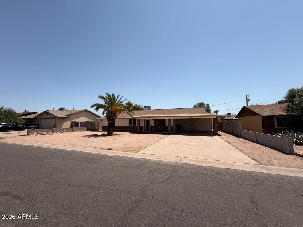 Photo of 581 W 21st Avenue, Apache Junction, AZ 85120 (MLS # 7069338)