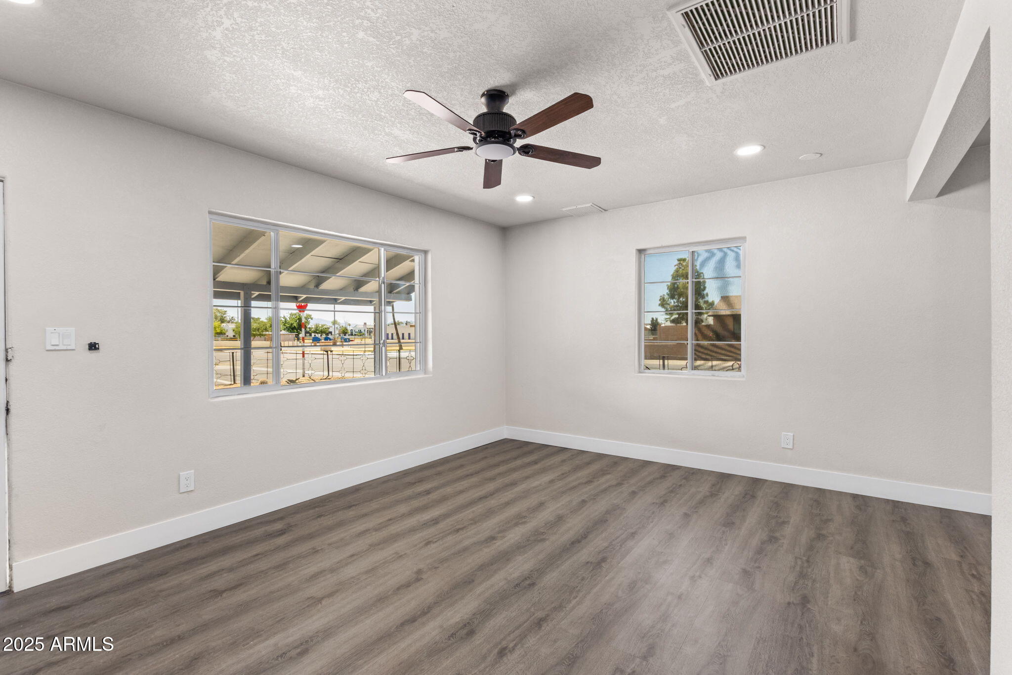 4048 W GRANADA Road