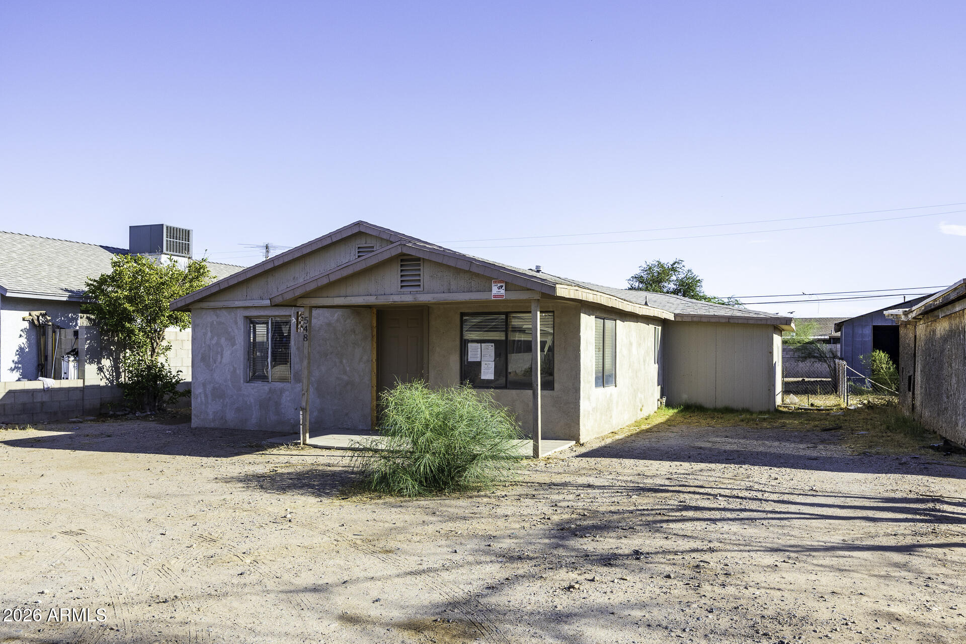 548 W DEWEY Avenue