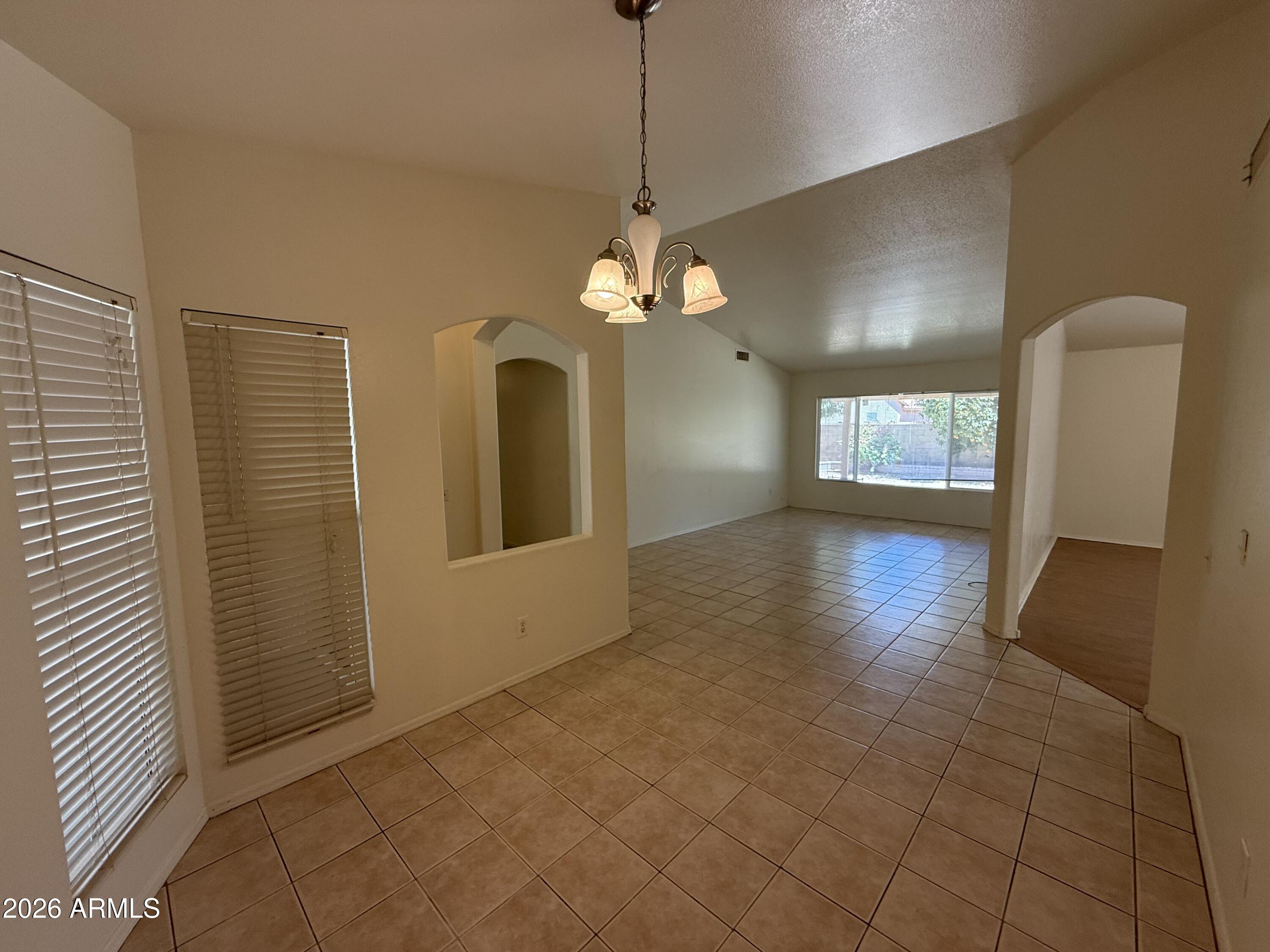 505 W Sereno Drive