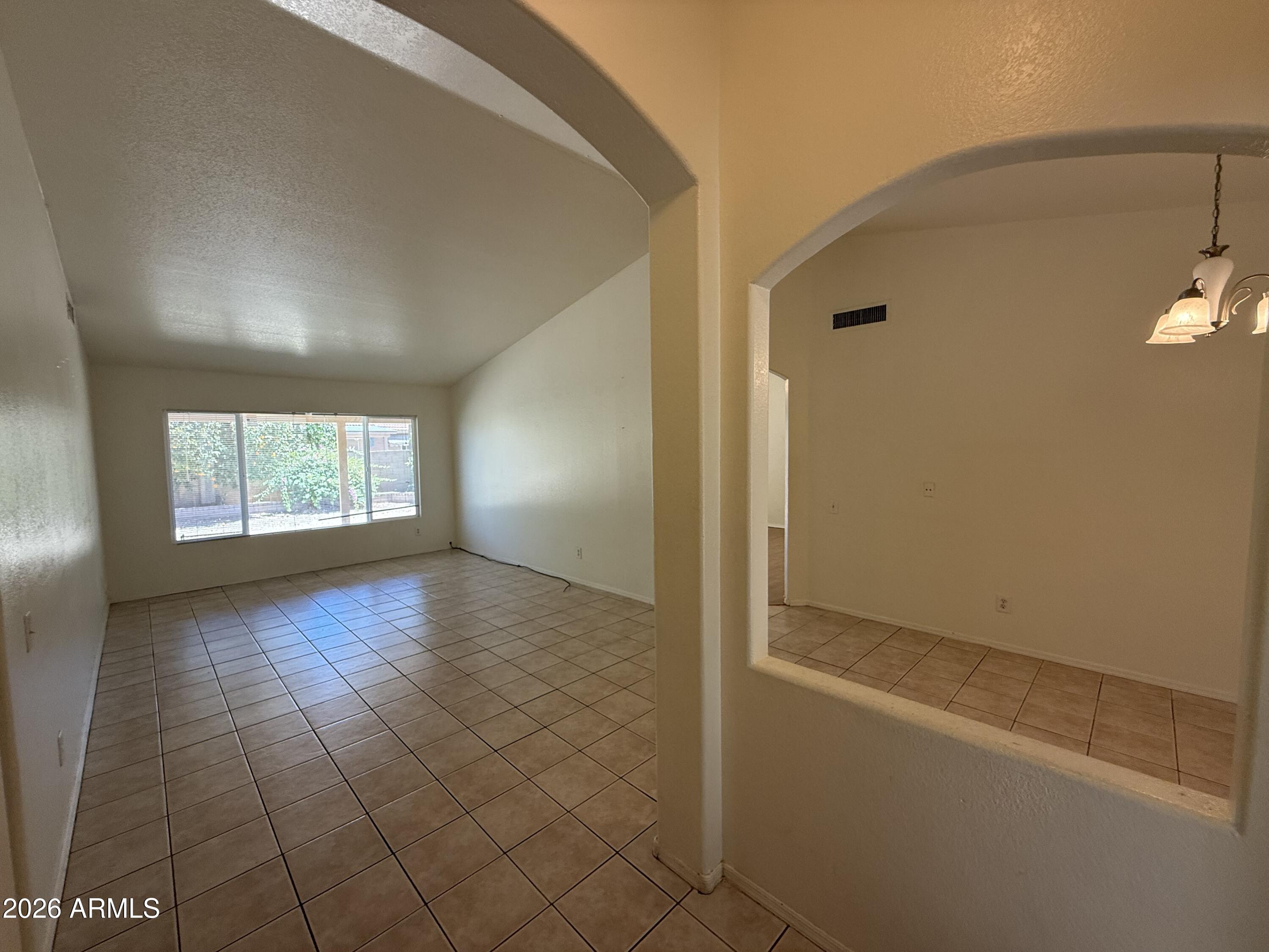 505 W Sereno Drive