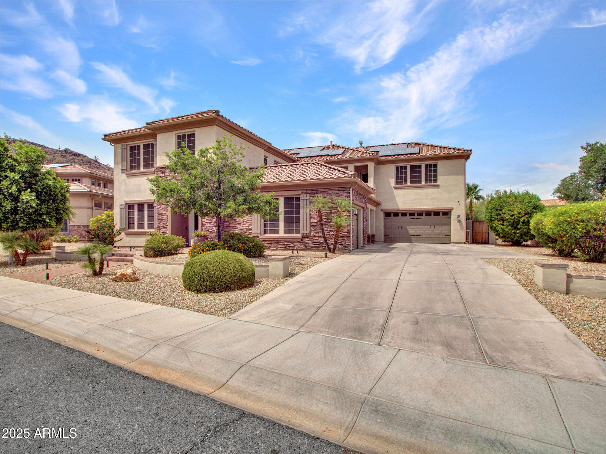 5812 W SPUR Drive