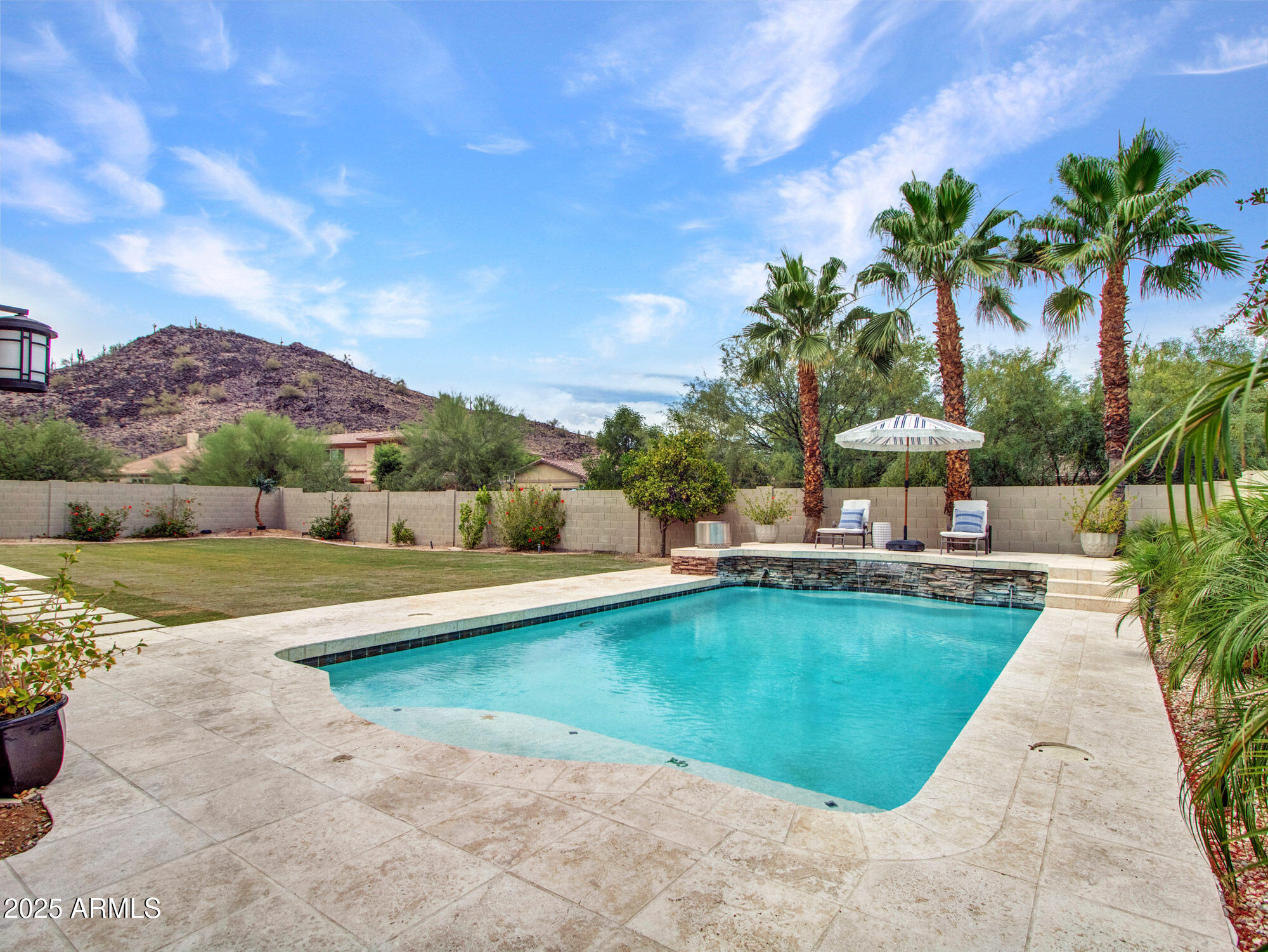 5812 W SPUR Drive