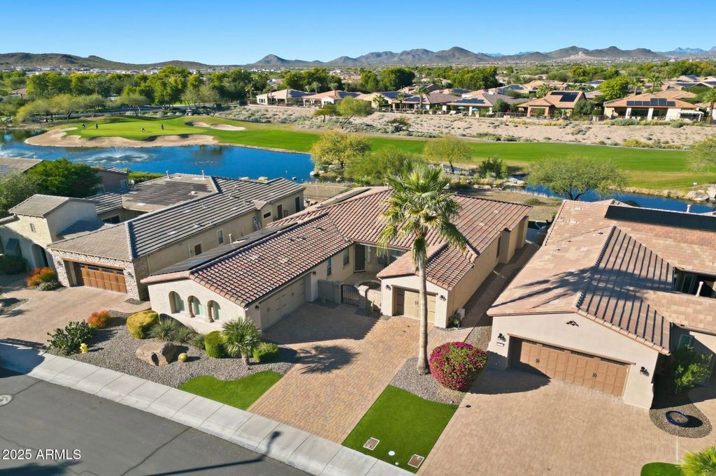 Photo of 12950 W Red Fox Road, Peoria, AZ 85383 (MLS # 6960630)