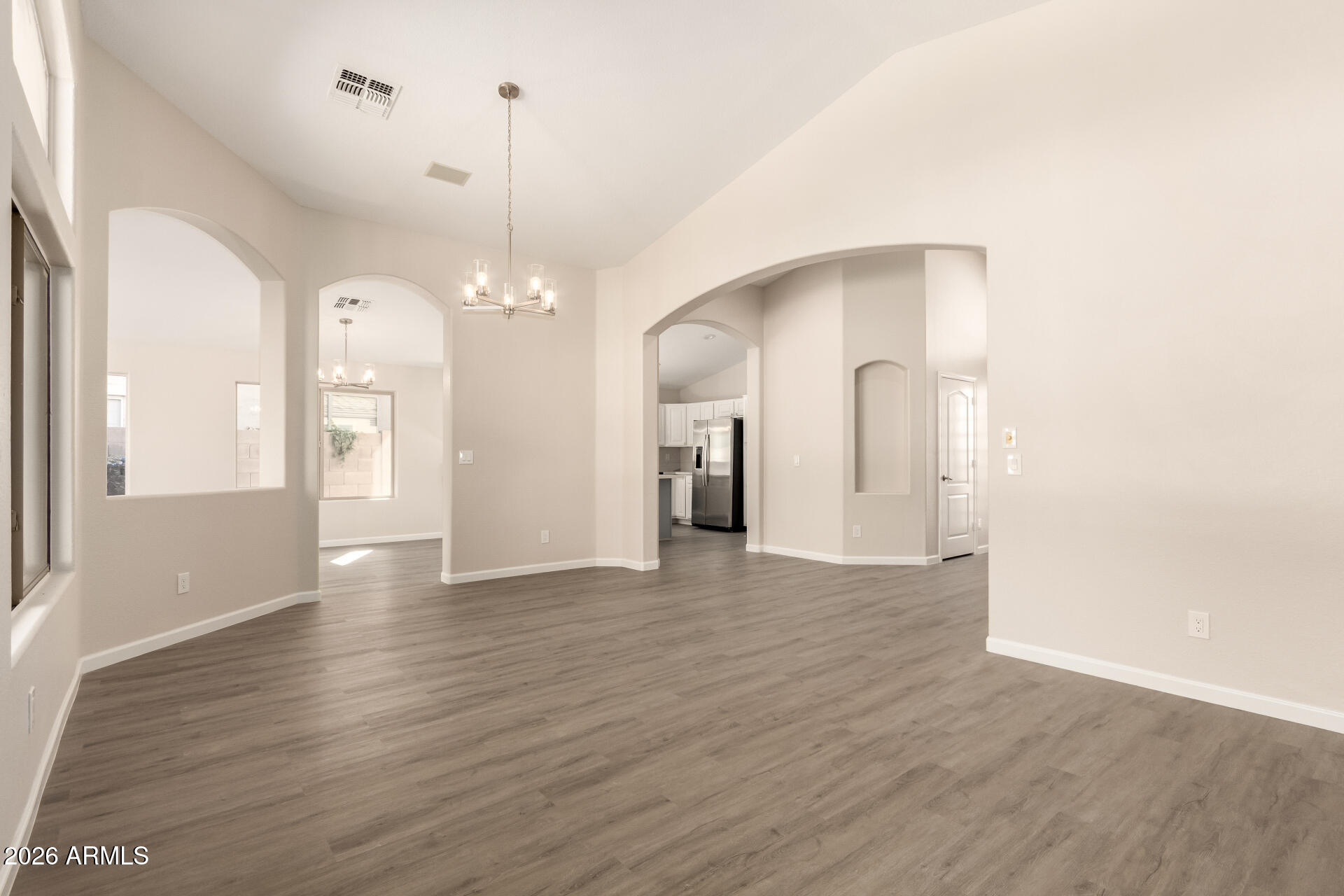 21110 E CALLE DE FLORES --