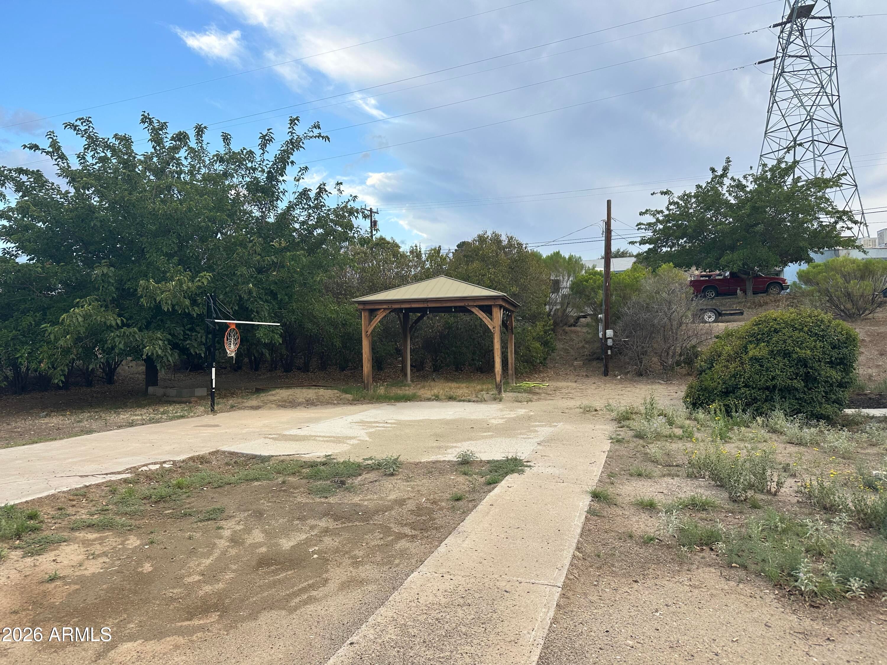 10486 S STATE ROUTE 69 --