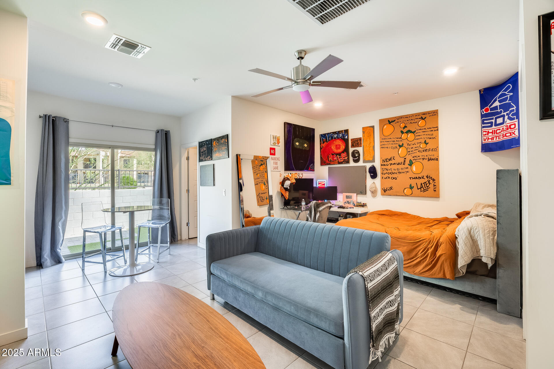 2228 W HARMONT Drive