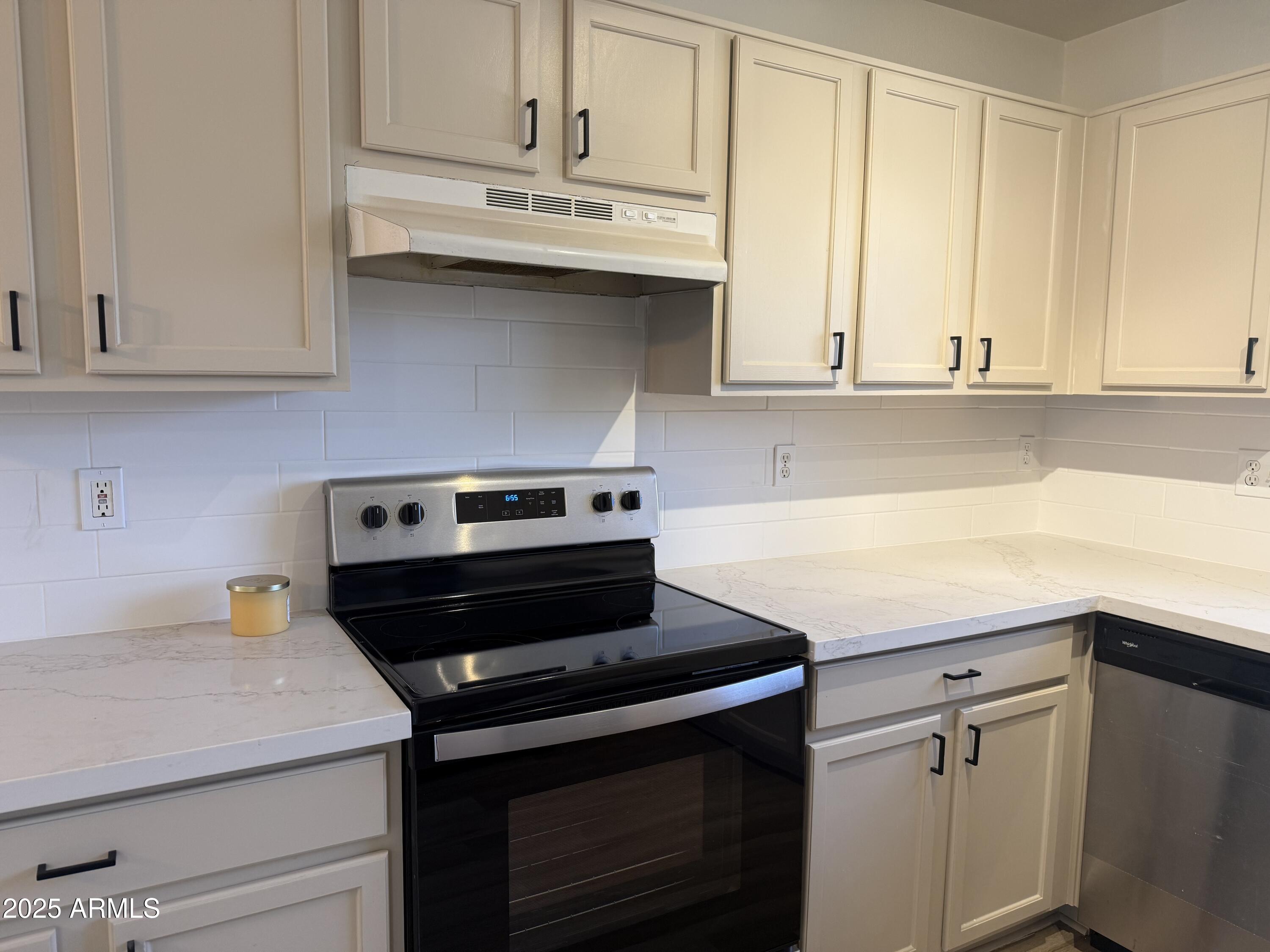 2358 E PEACH TREE Drive