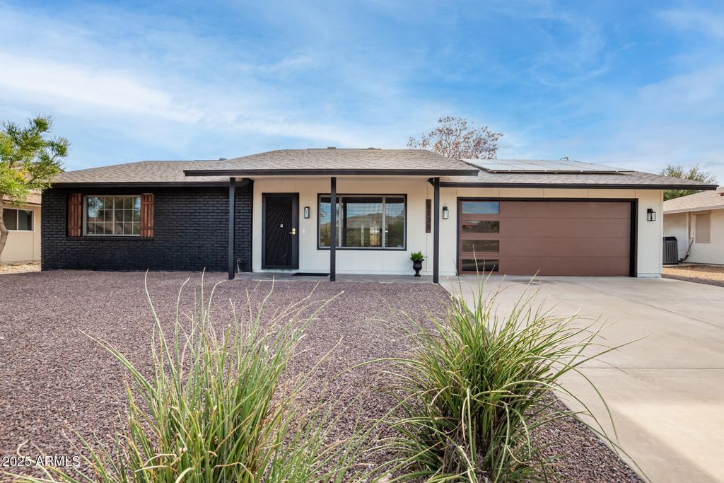 Photo of 9339 W Spanish Moss Lane, Sun City, AZ 85373 (MLS # 6926412)