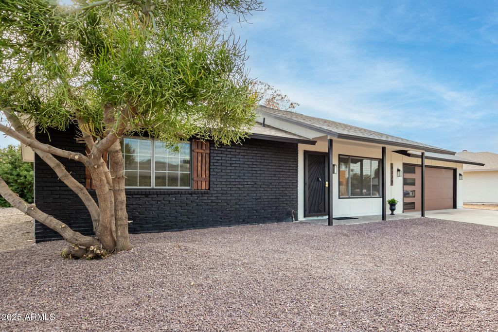 Photo of 9339 W Spanish Moss Lane, Sun City, AZ 85373 (MLS # 6926412)