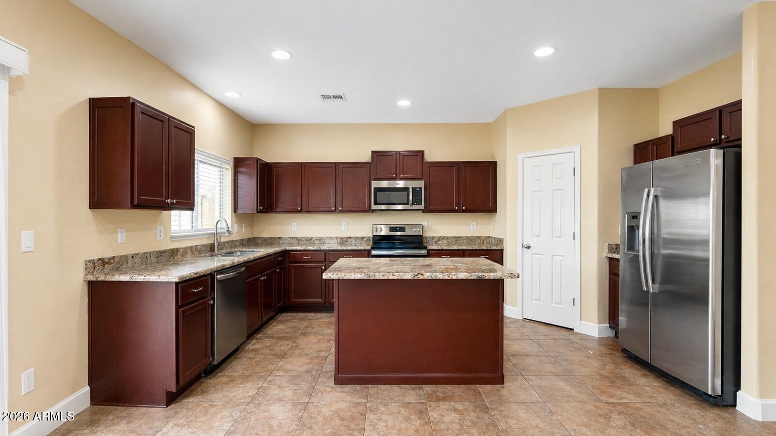 5247 W Maldonado Road