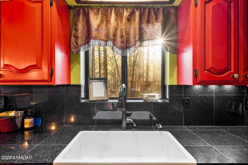 PINETOP LAKES COUNTRY CLUB UNIT 1 - Residential