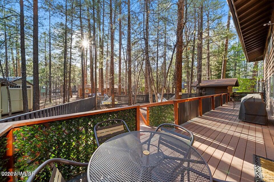 PINETOP LAKES COUNTRY CLUB UNIT 1 - Residential