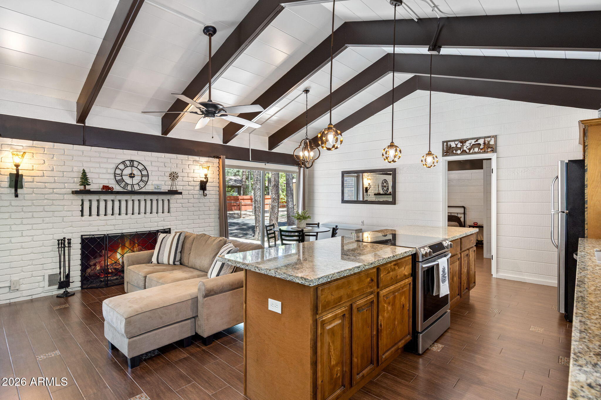 8508 HIAWATHA Trail