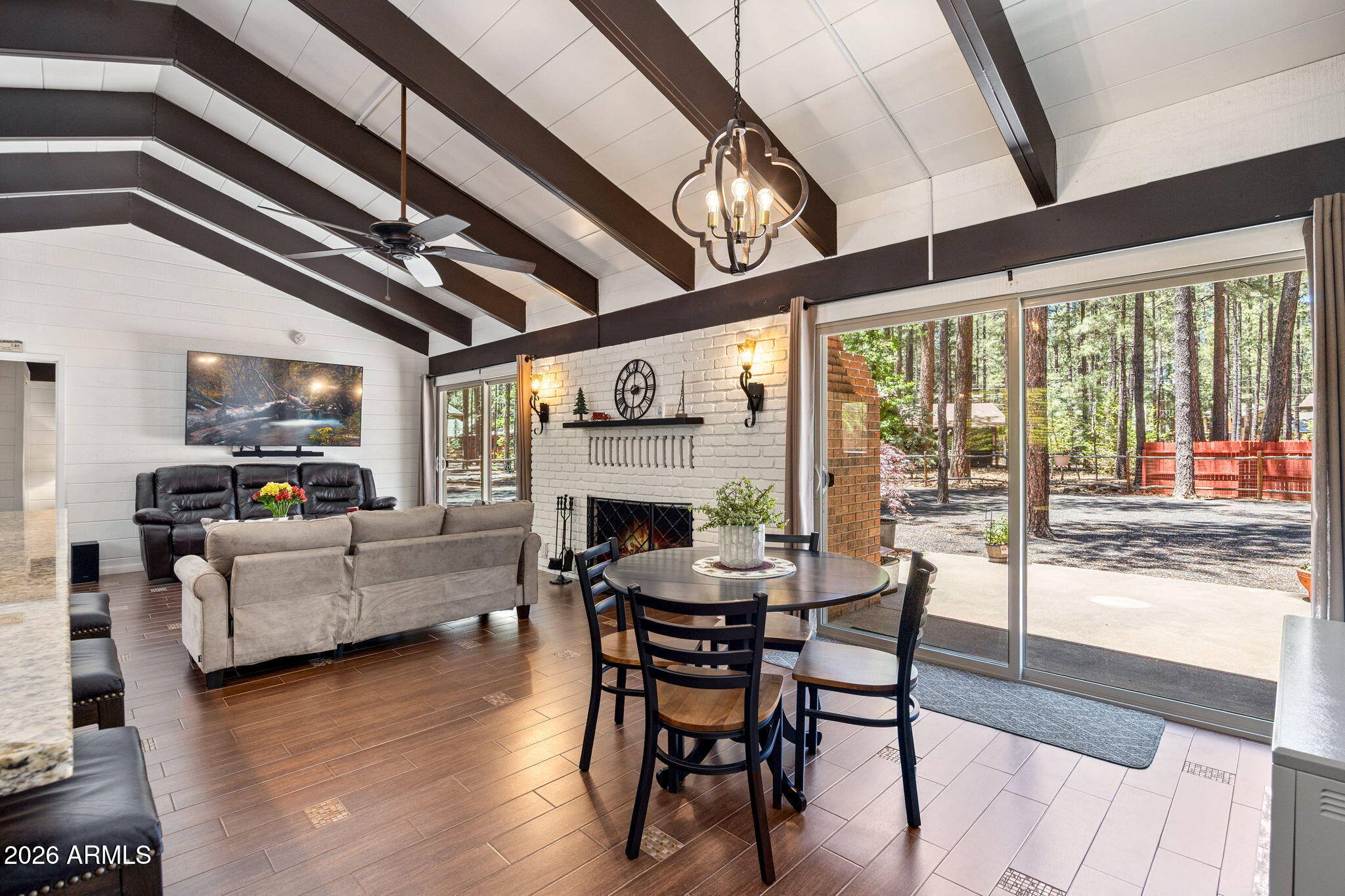 8508 HIAWATHA Trail