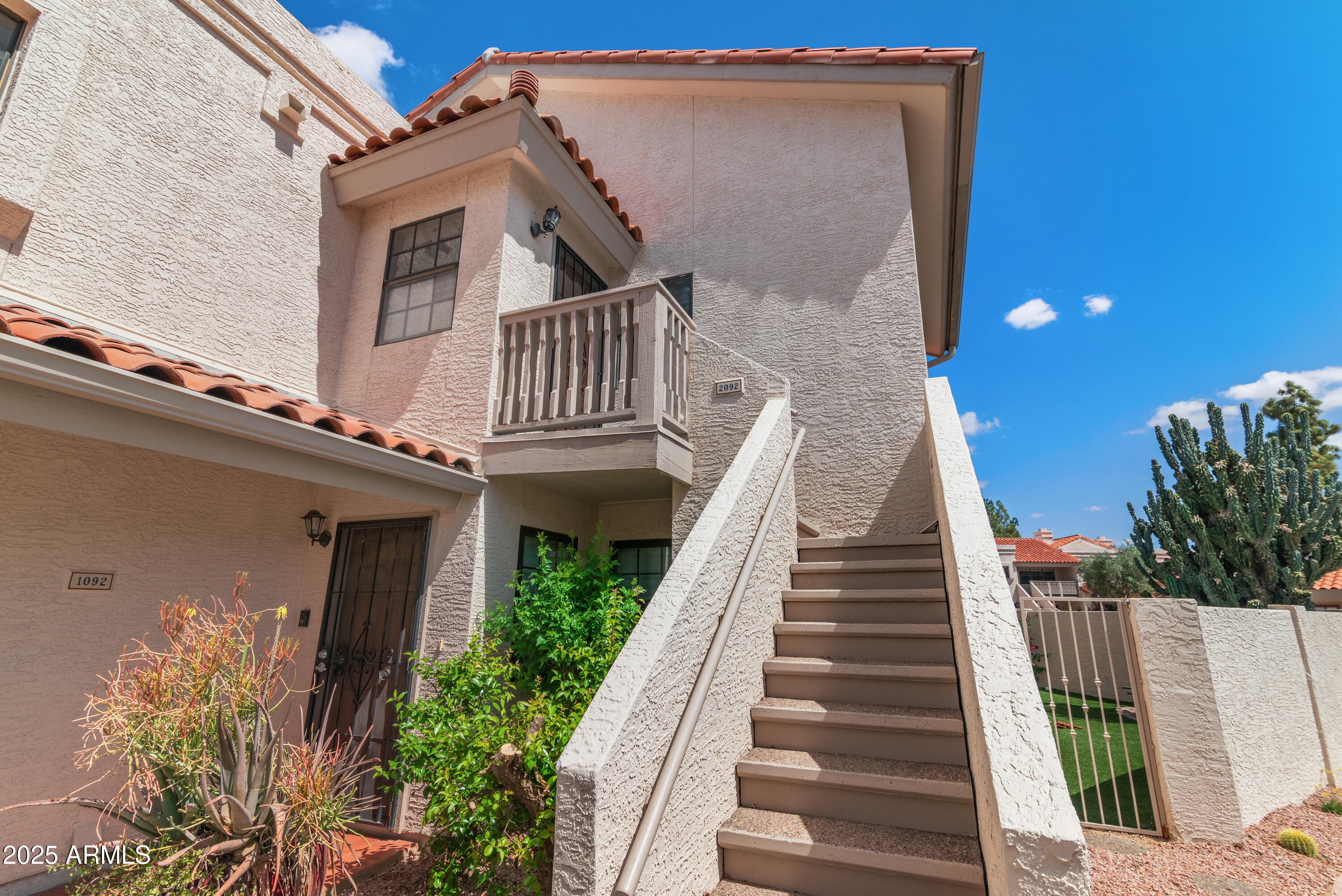 7800 E LINCOLN Drive 2092