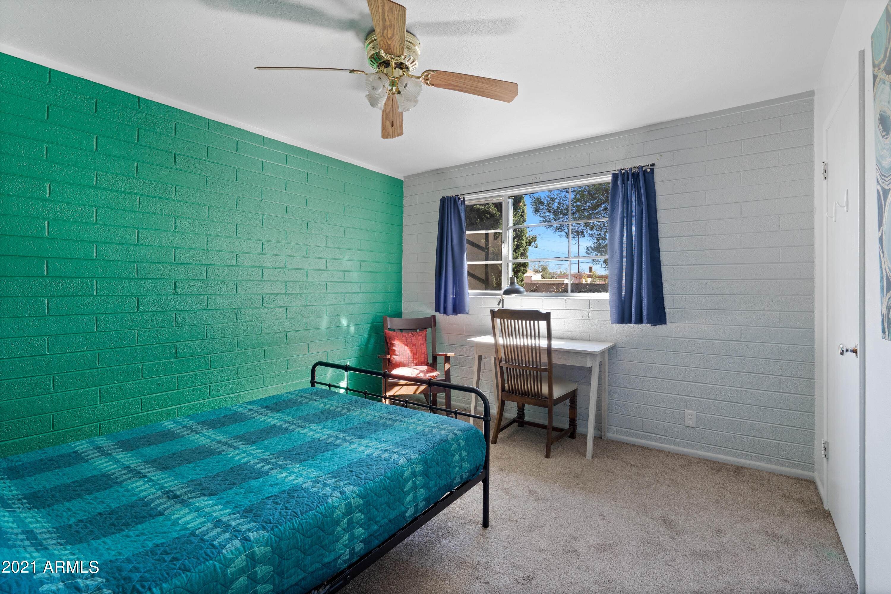 MOUNTAIN VIEW - Residential