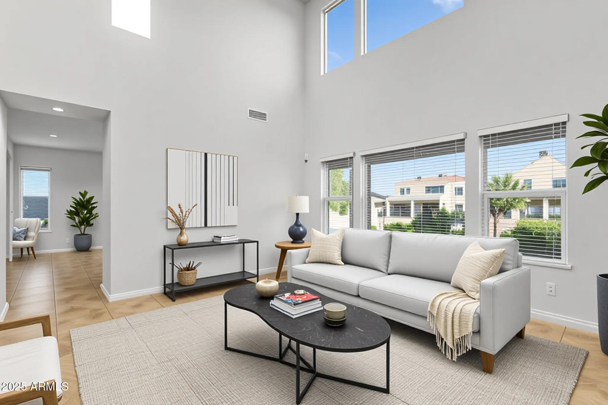 637 E INDIAN WELLS Place