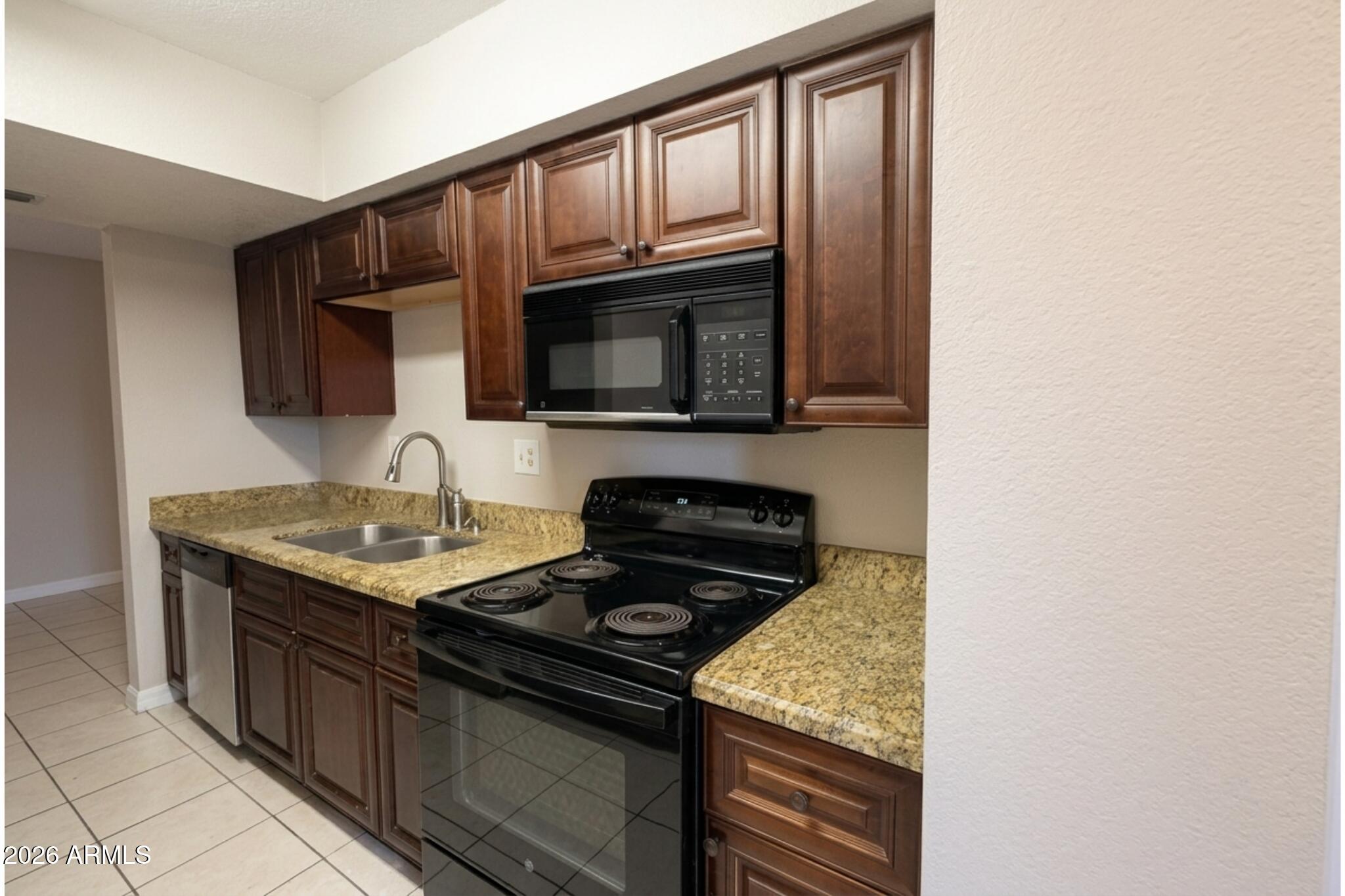 410 E 9TH Avenue Apt 20