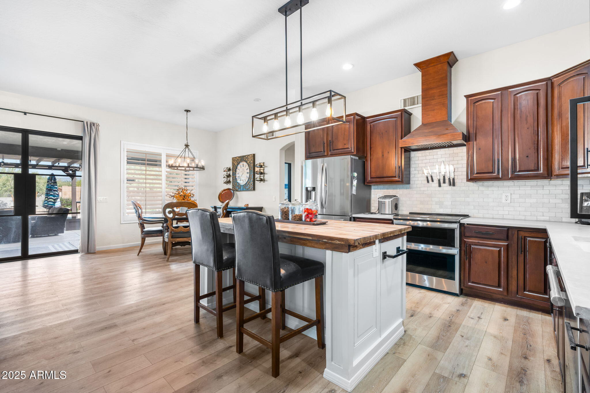 420 W ADAMANDA Drive