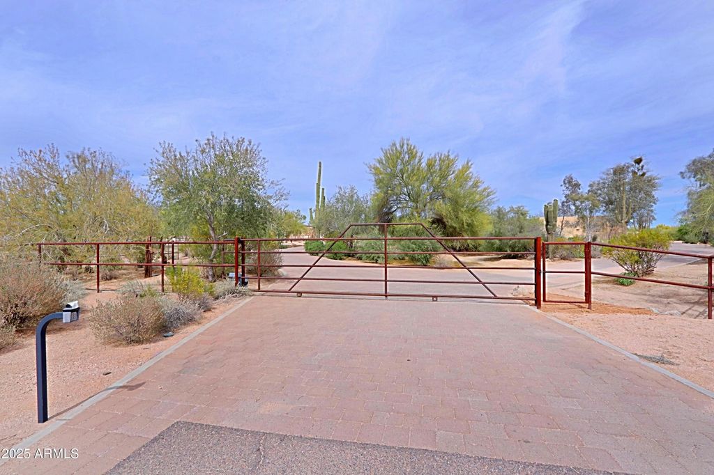 Photo of 31055 N 56th Street, Cave Creek, AZ 85331 (MLS # 6821397)