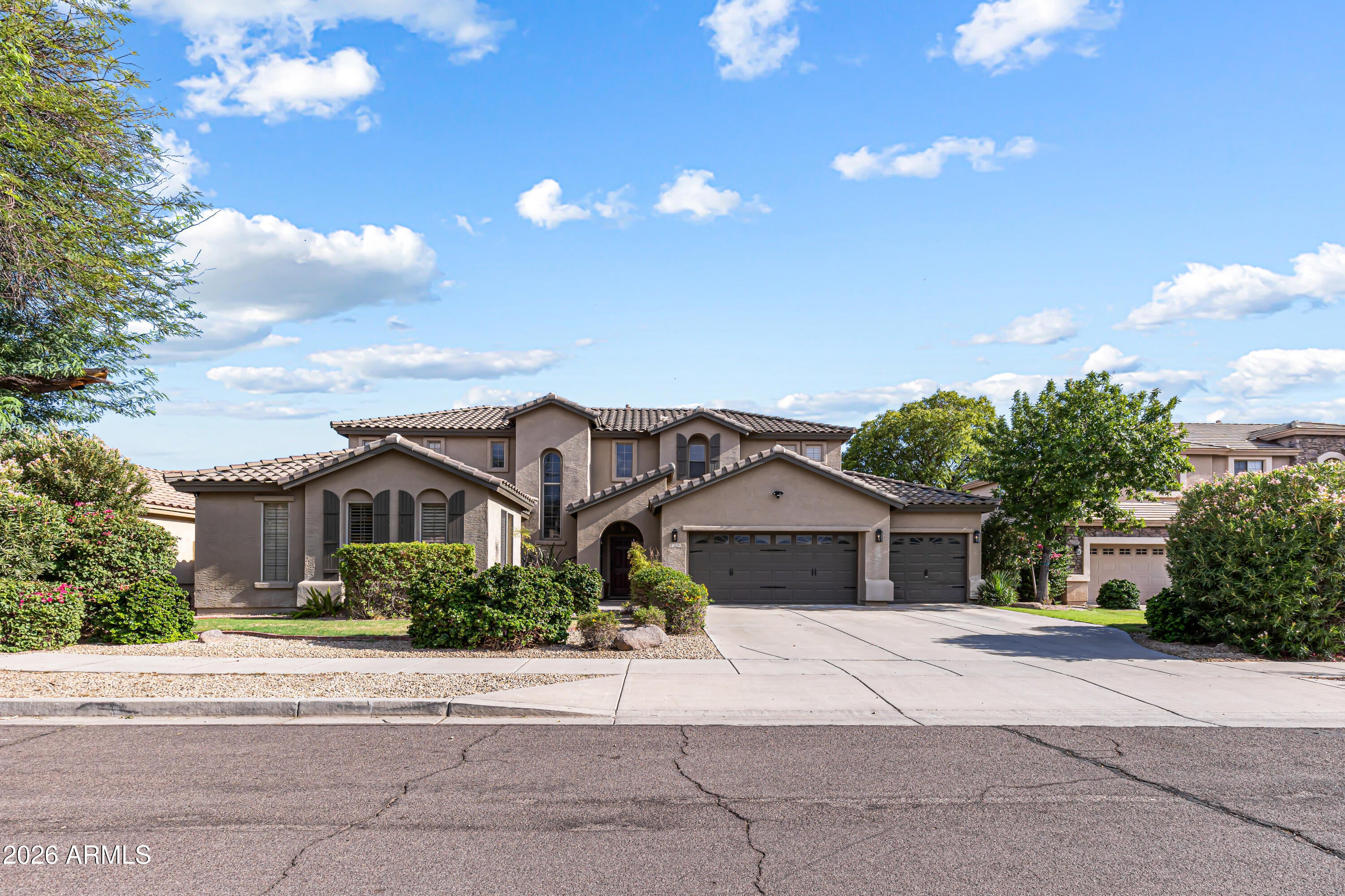3229 W BUCKHORN Trail