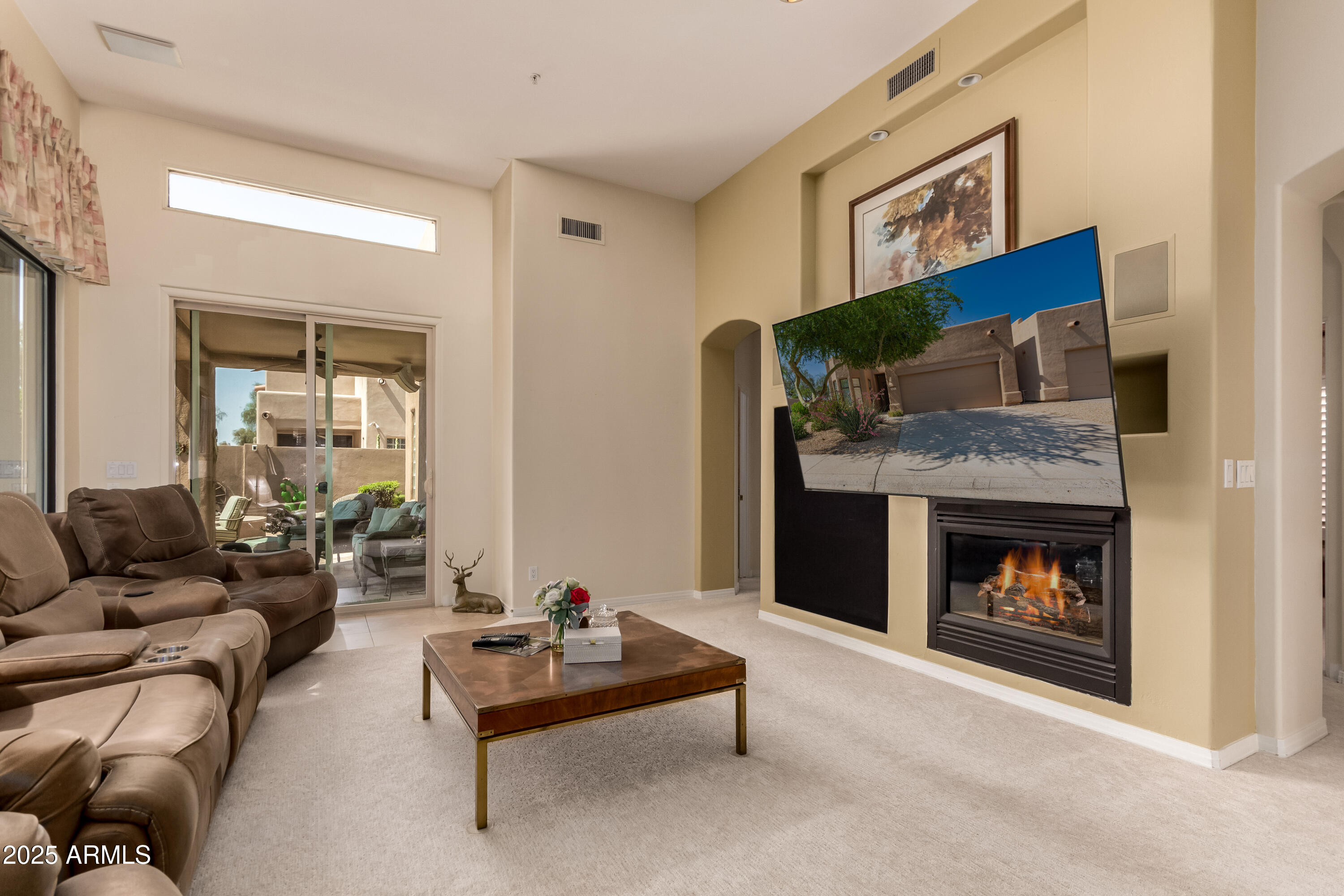 8324 E CACTUS WREN Road