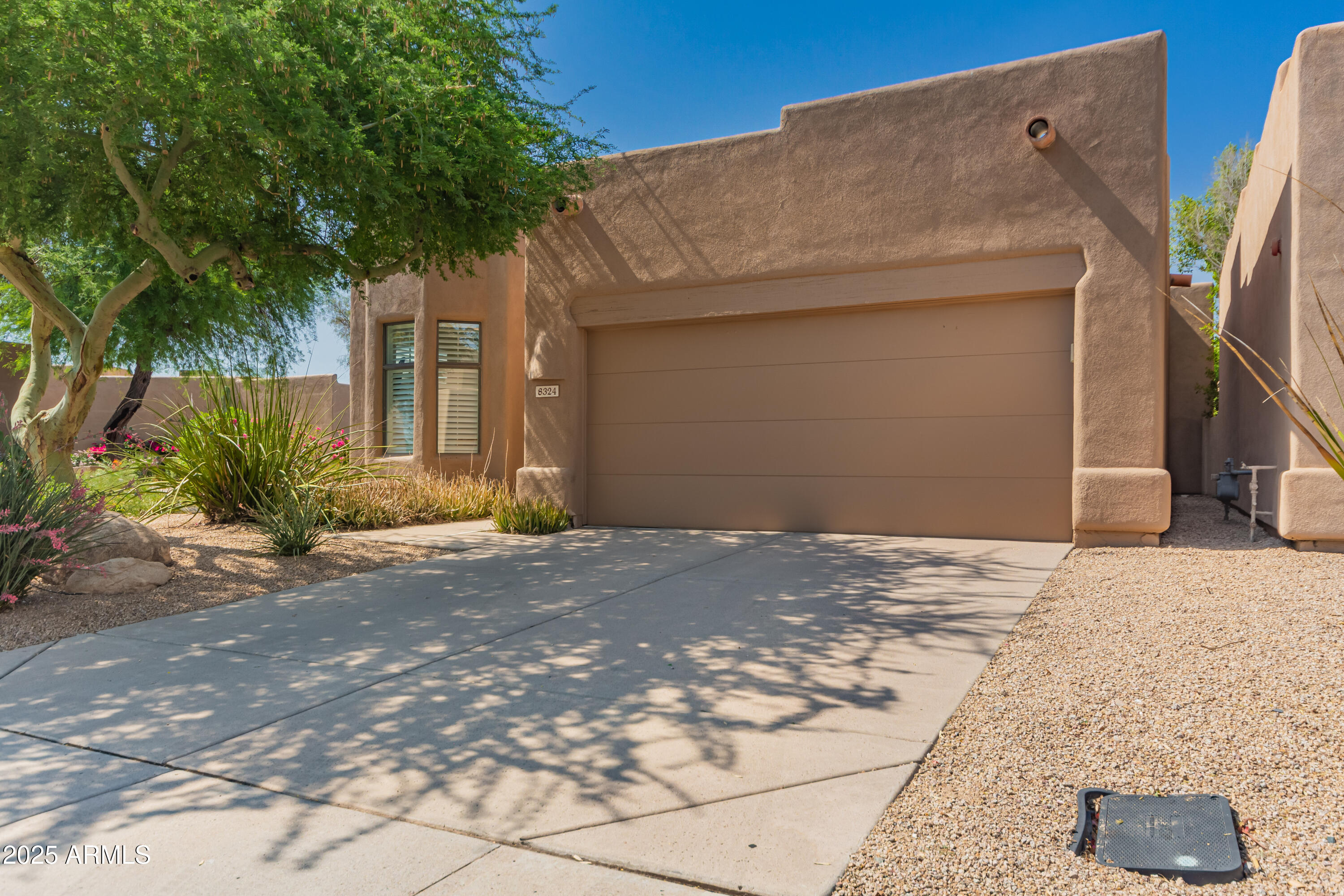 8324 E CACTUS WREN Road