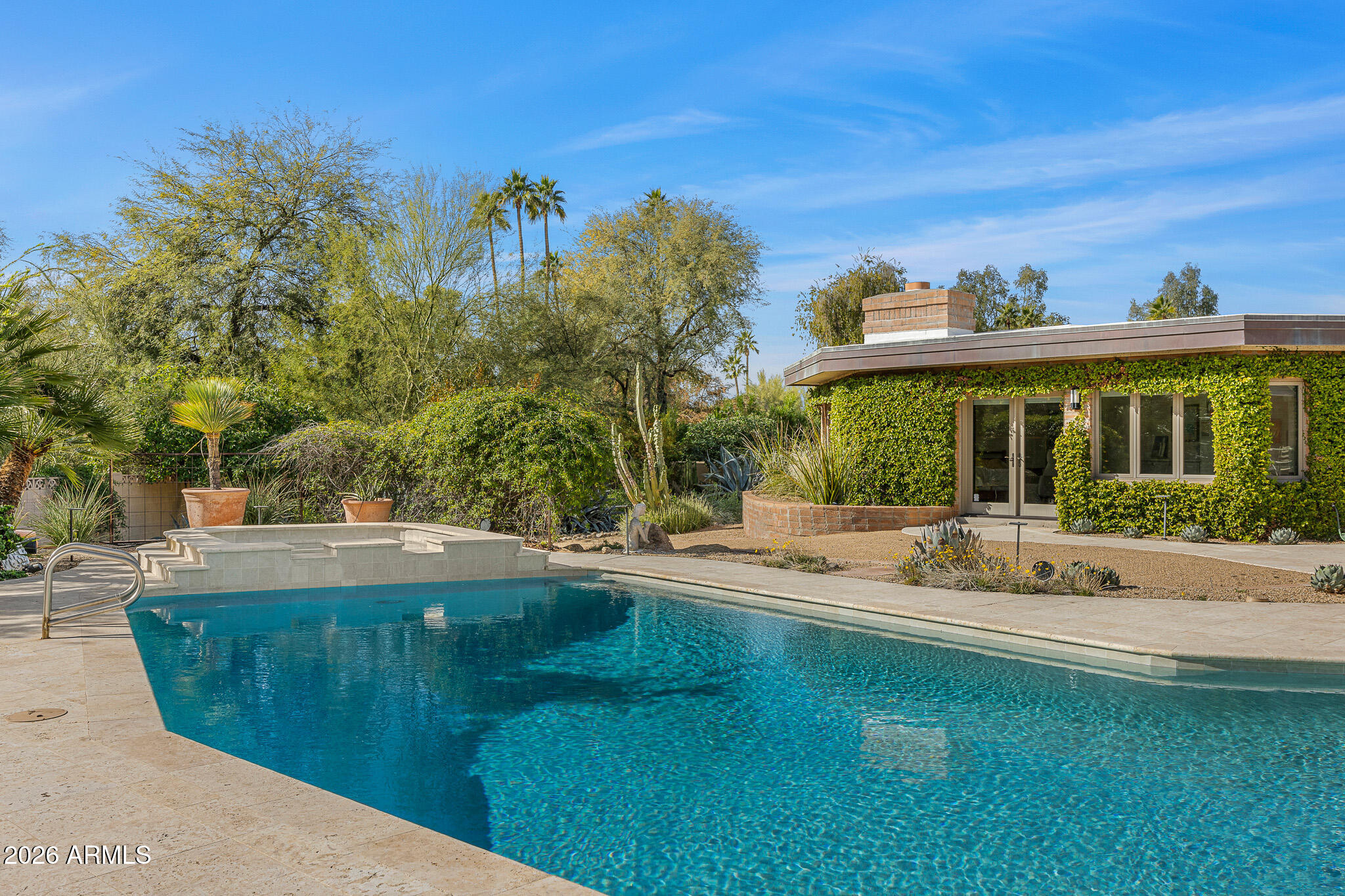 ARROYO HEIGHTS - Residential
