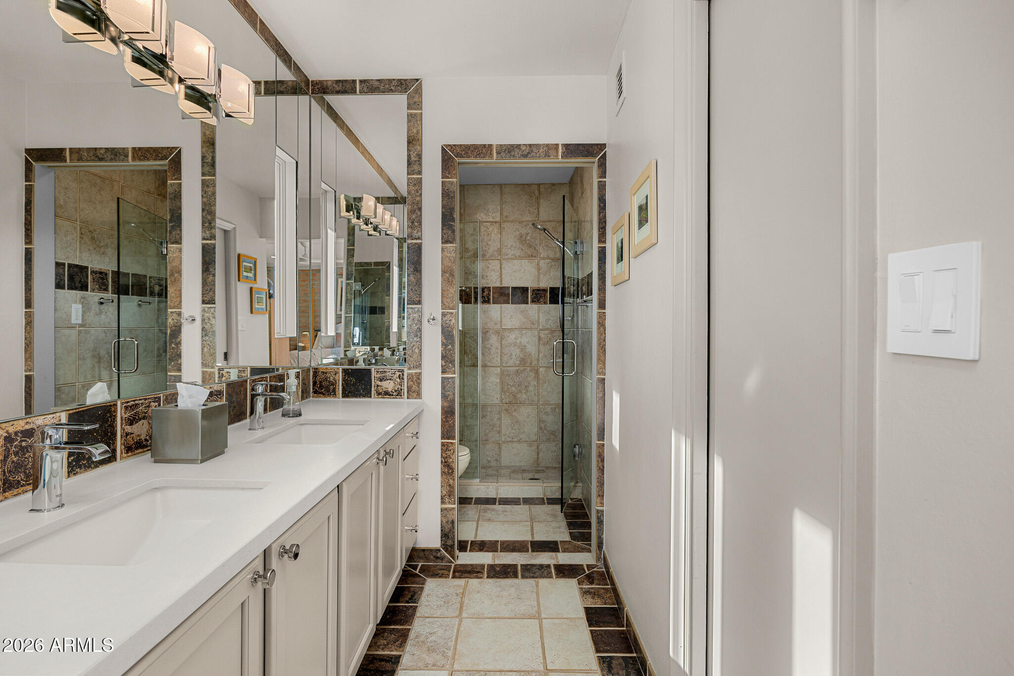 ARROYO HEIGHTS - Residential