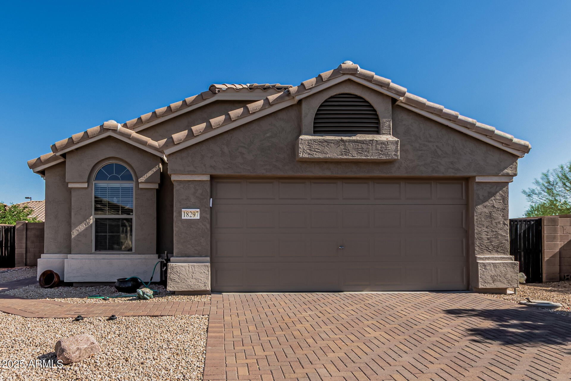 18297 W SPENCER Drive