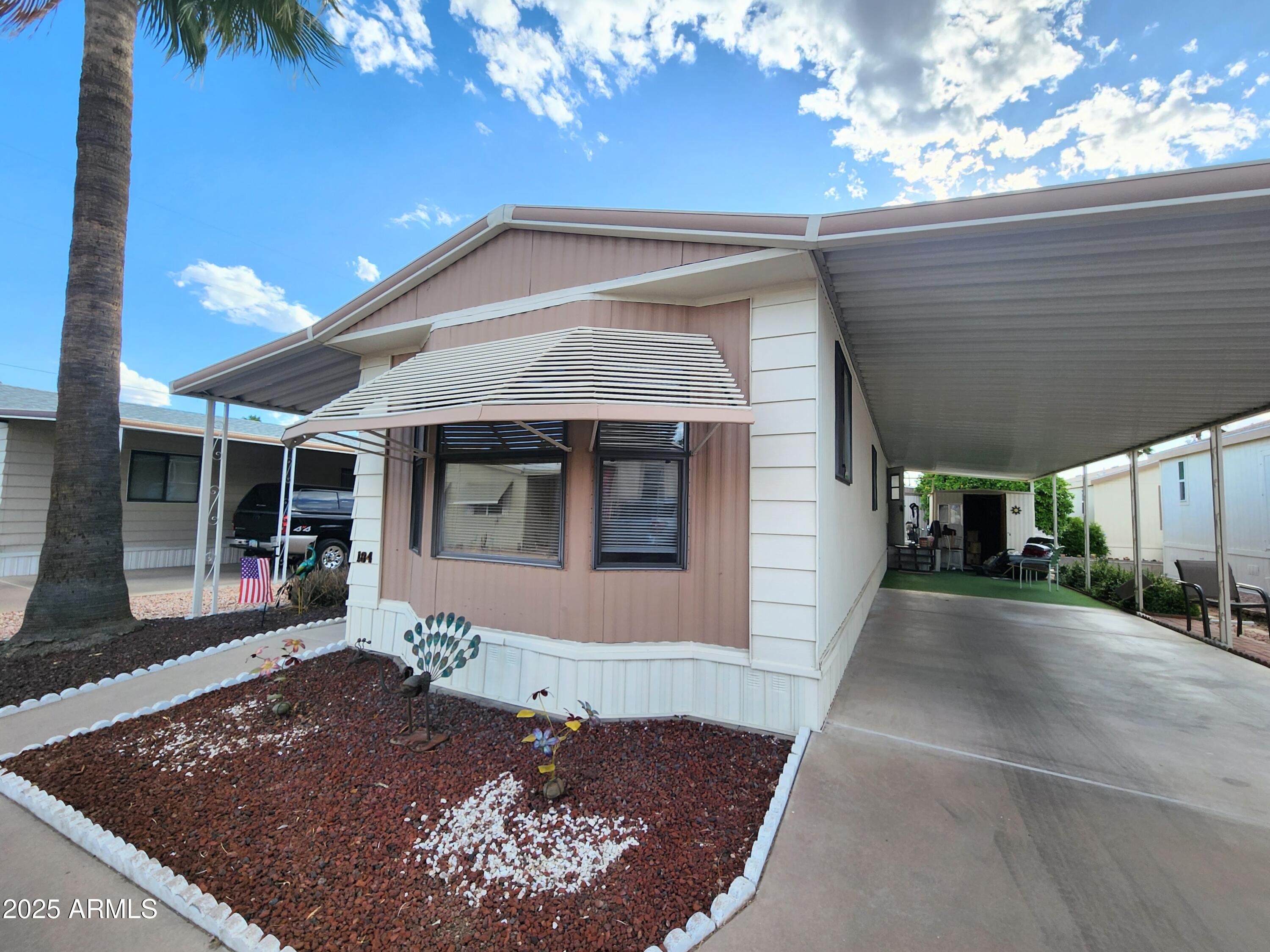 9333 E UNIVERSITY Drive 184