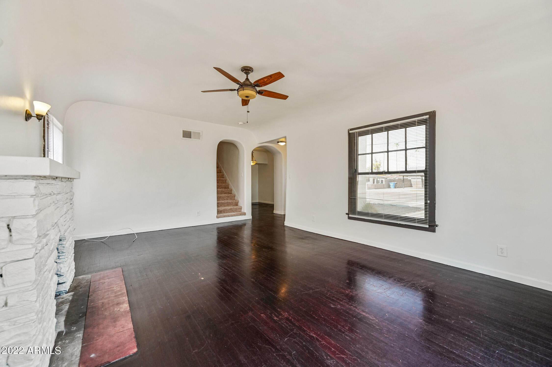 3949 E Earll Drive Apt 14