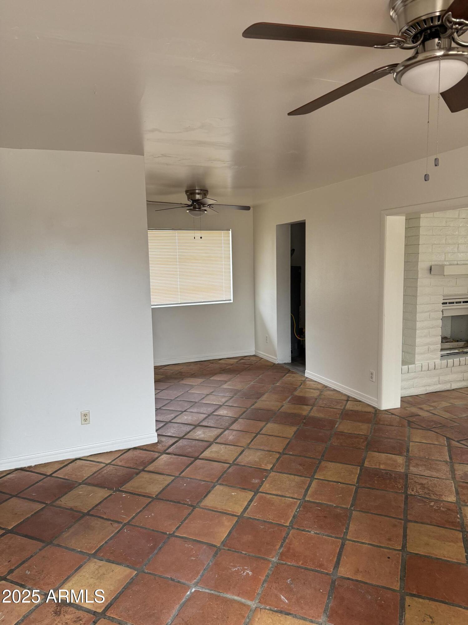 8316 W DEVONSHIRE Avenue