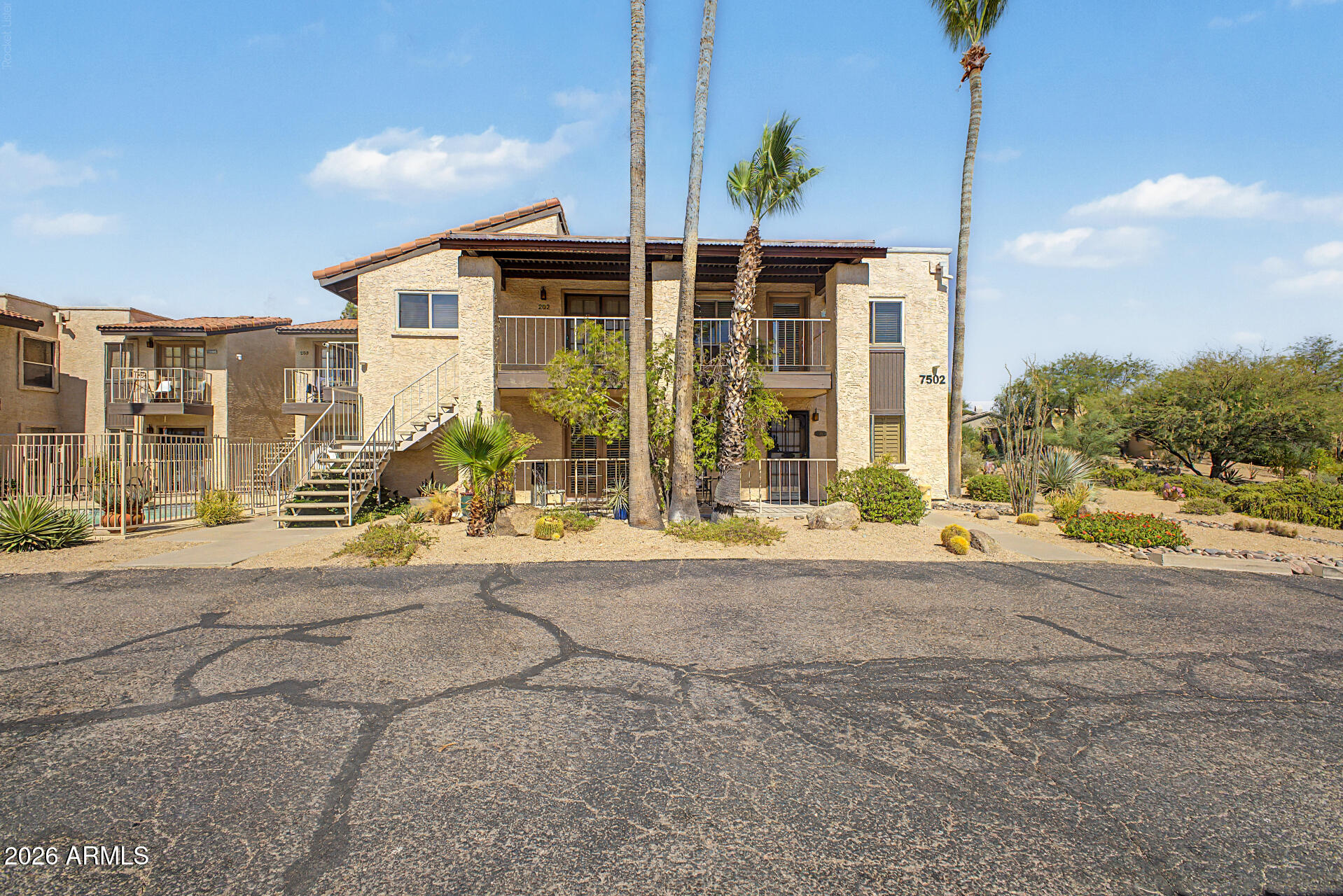 7502 E CAREFREE Drive 201