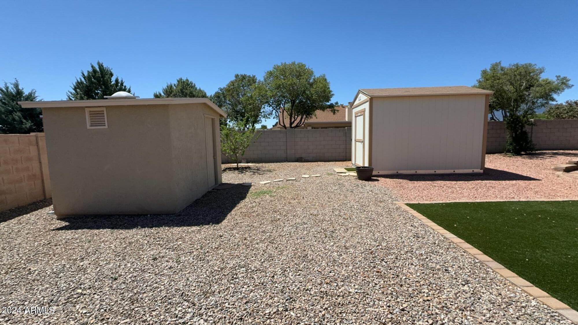 MISSION HILLS ESTATES - Residential