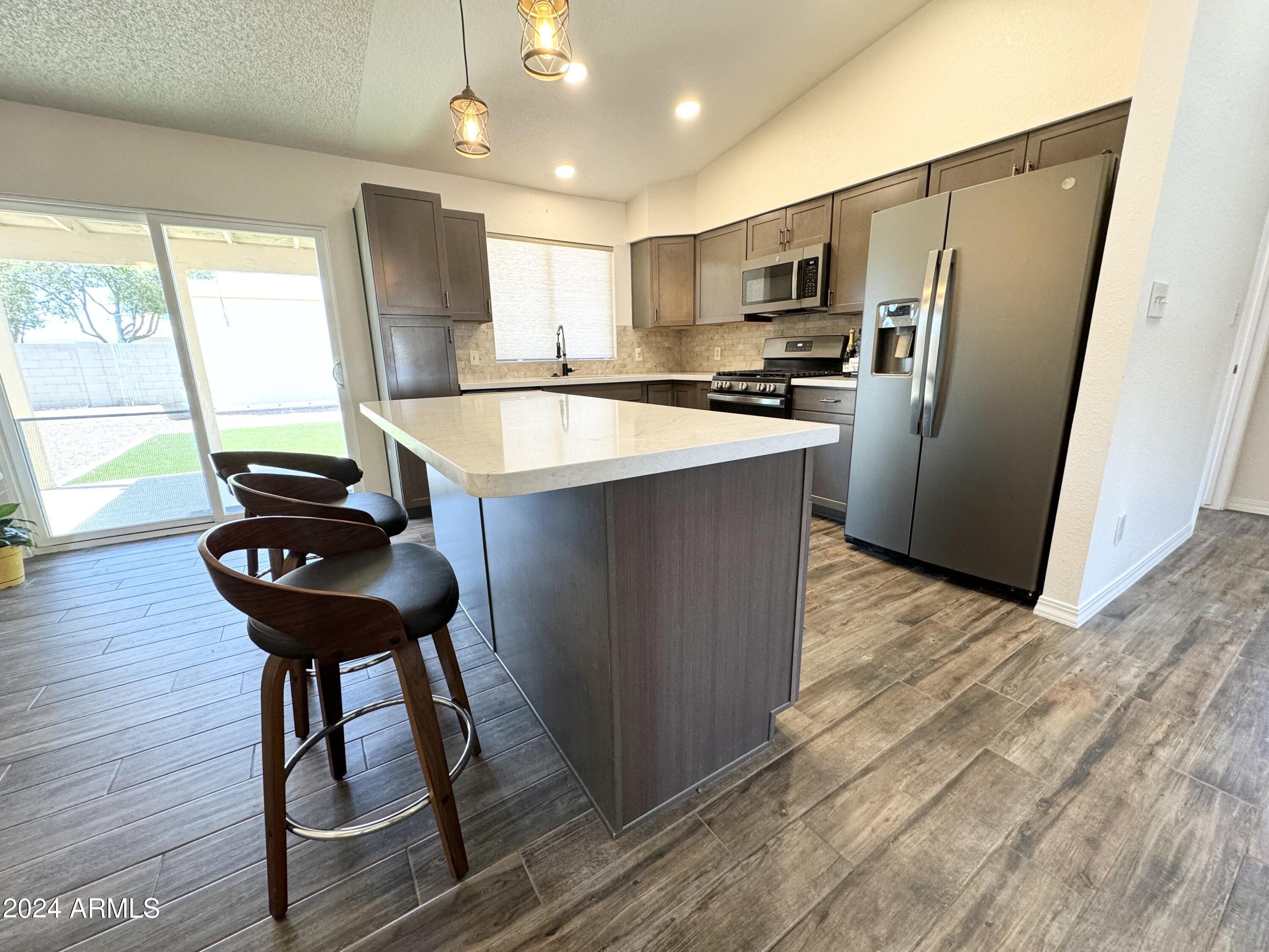 MISSION HILLS ESTATES - Residential