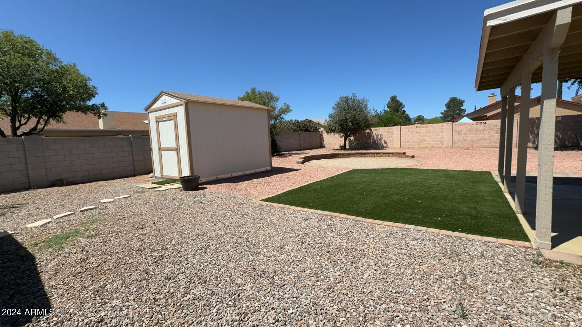 MISSION HILLS ESTATES - Residential