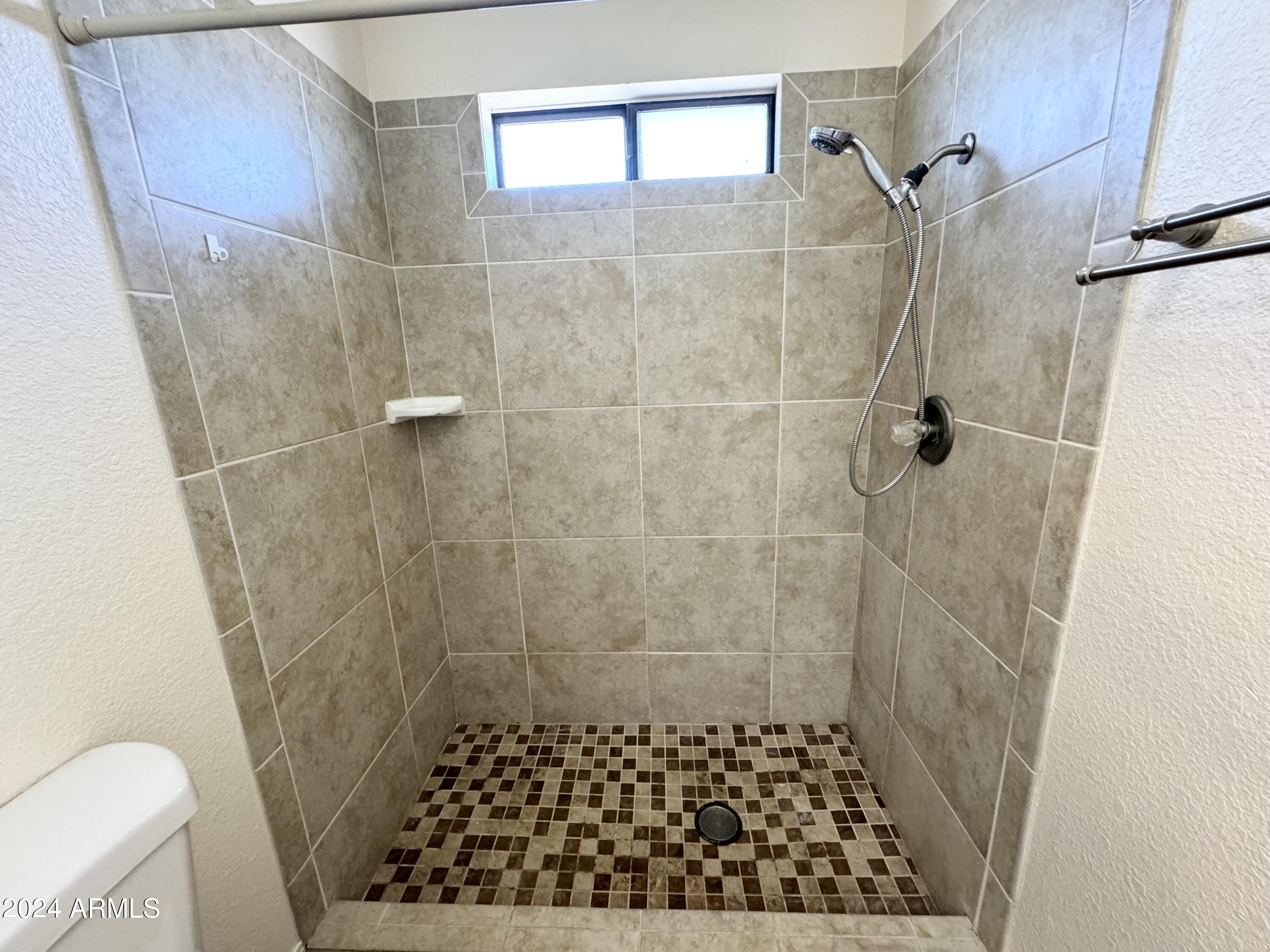 MISSION HILLS ESTATES - Residential