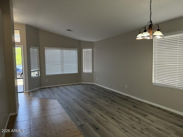 5018 W GLASS Lane