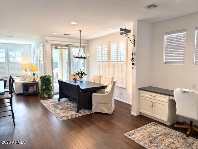 357 E LAS PUERTAS Lane