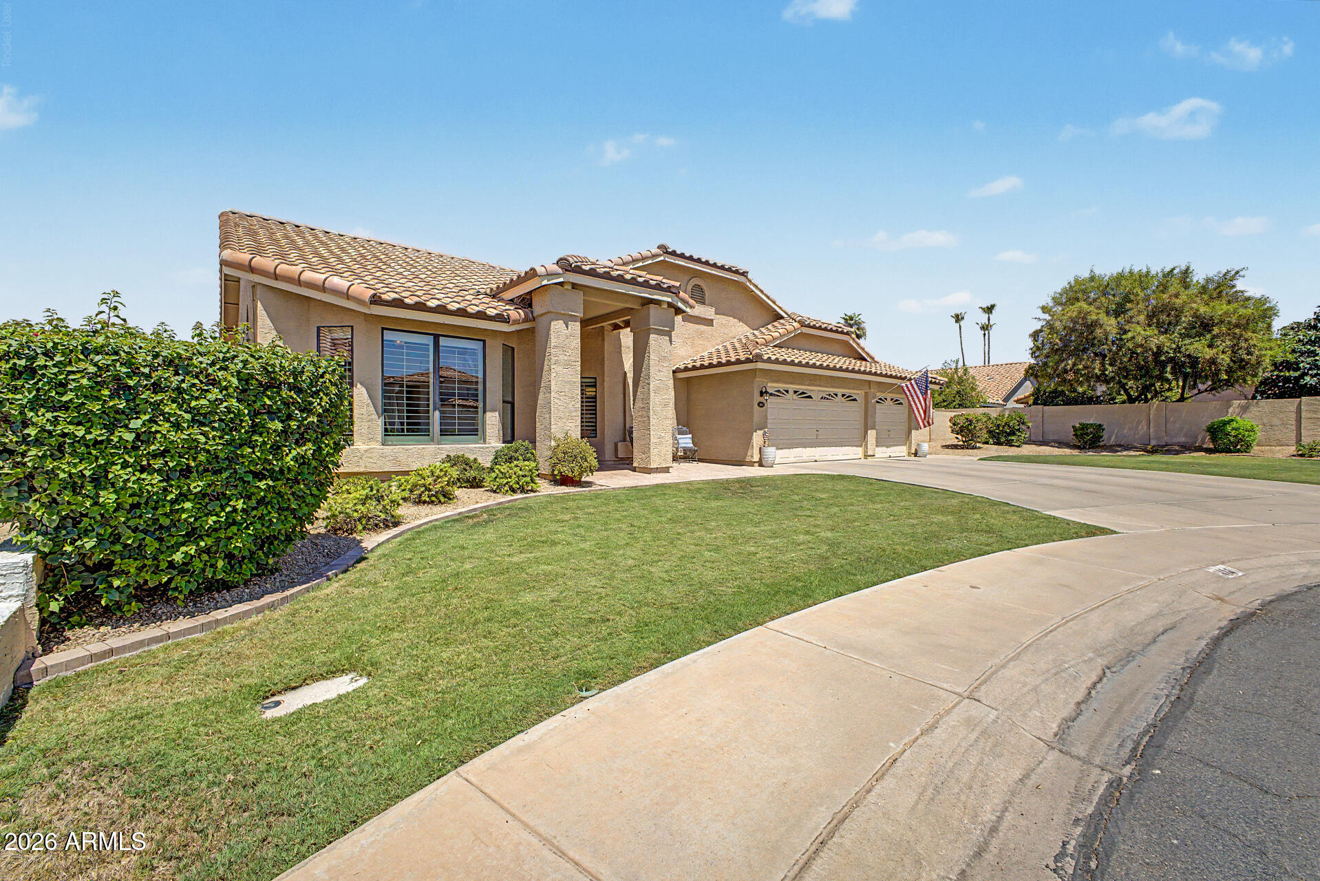 414 S SURFSIDE Drive