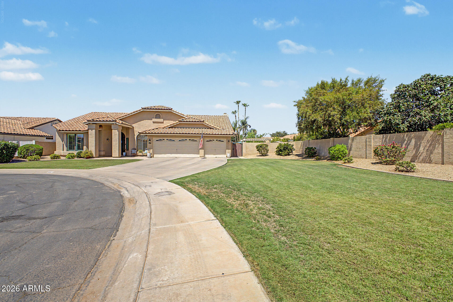 414 S SURFSIDE Drive