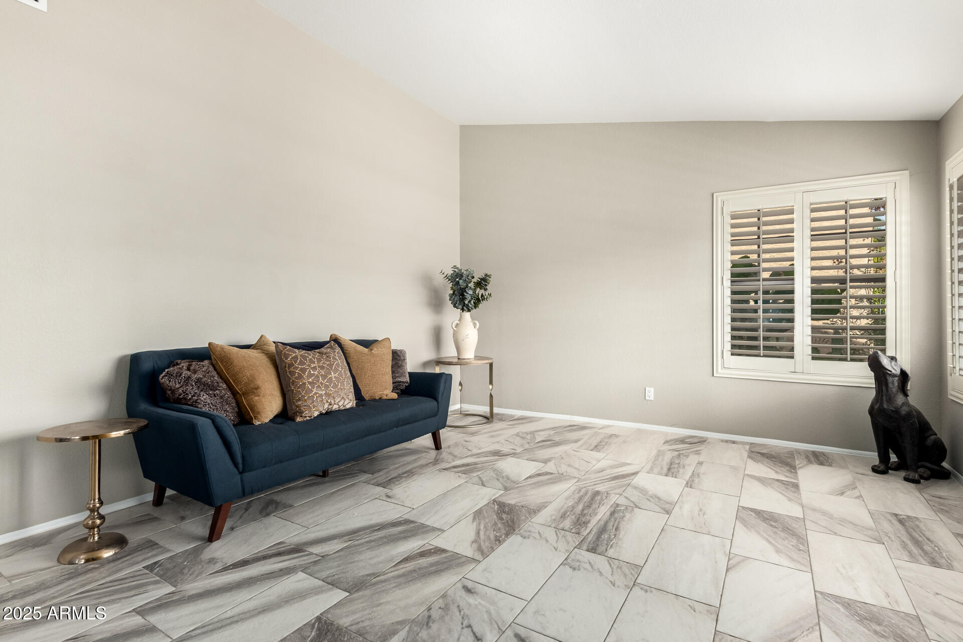 10468 E MISSION Lane