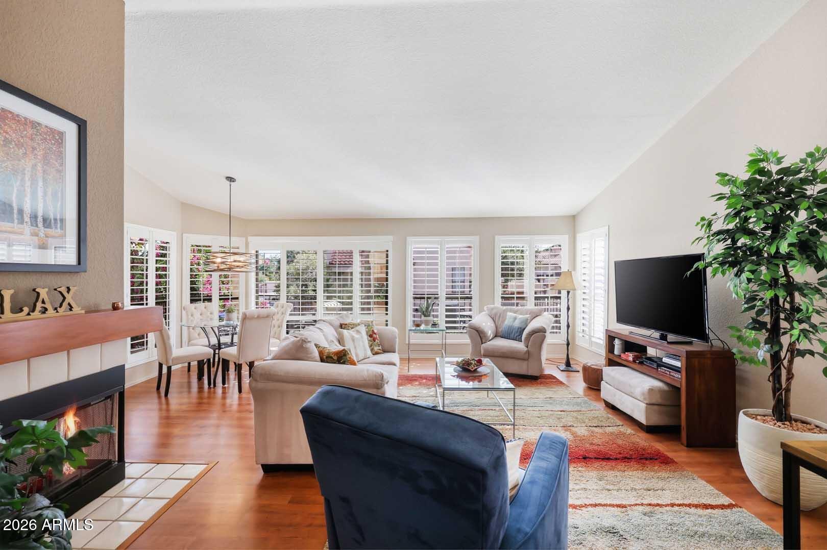 9707 E MOUNTAIN VIEW Road 2459