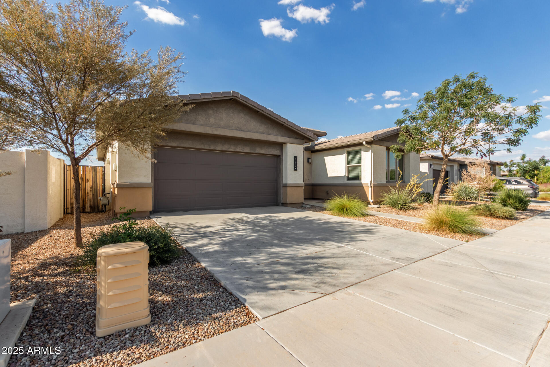 1412 W SONOQUI Boulevard