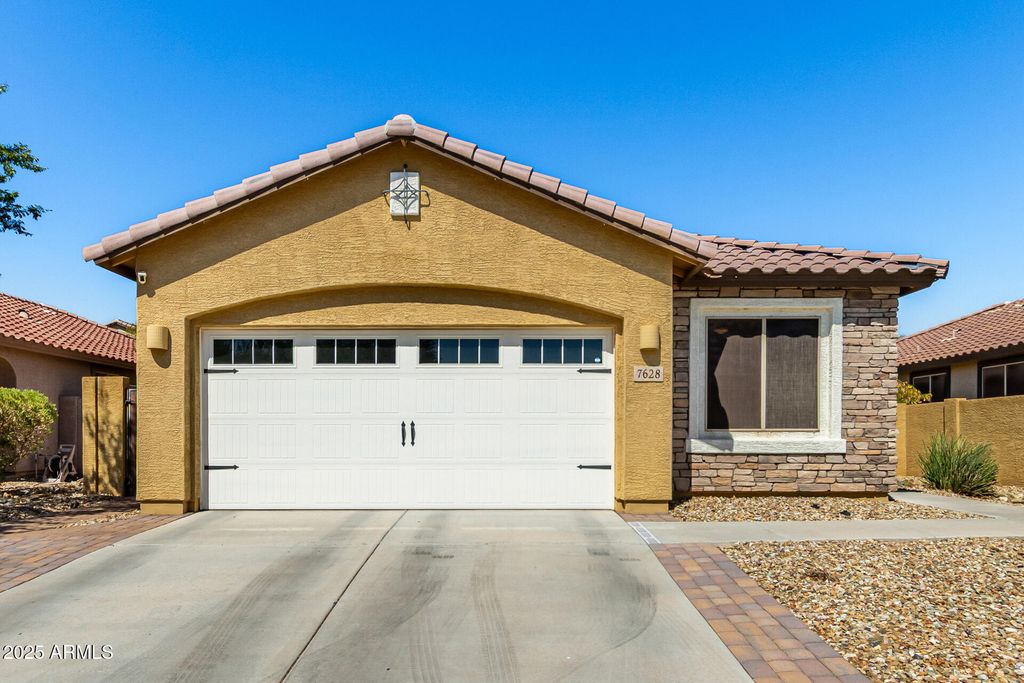 Photo of 7628 W Quail Track Drive, Peoria, AZ 85383 (MLS # 6927226)