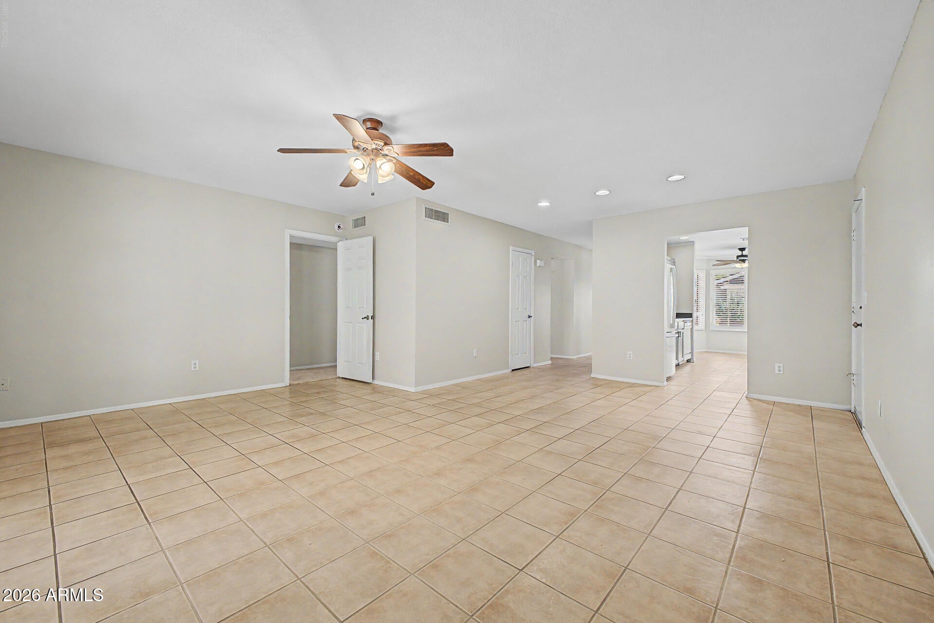130 E CAMPO BELLO Drive